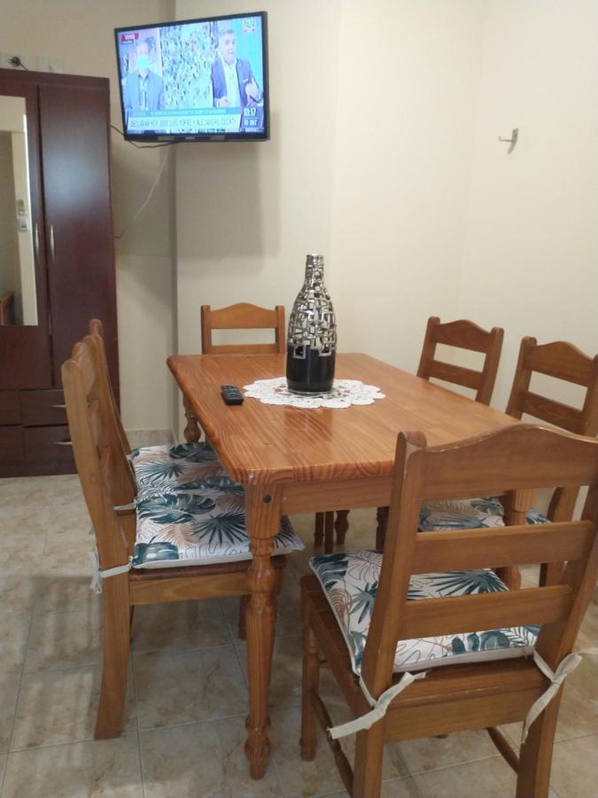Temporarios Roque S Pena Dto B Apartment Puerto Madryn Exterior photo